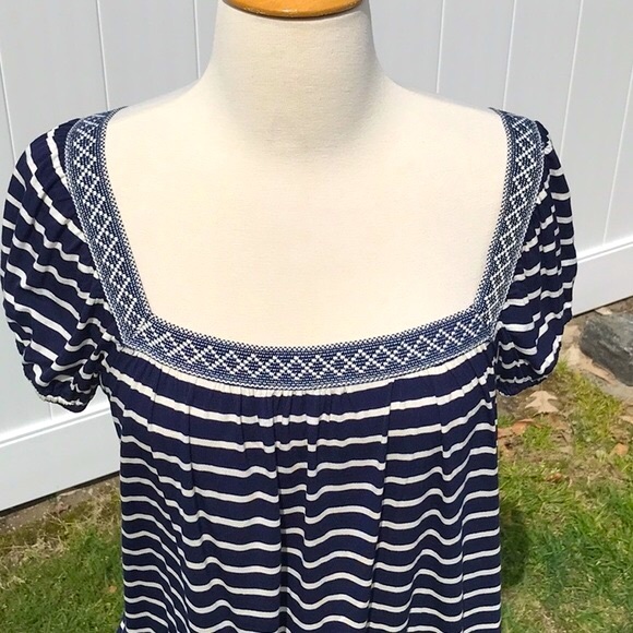 NWT Max Studio Navy Blue and White Striped Shirt Size Medium - Picture 2 of 13